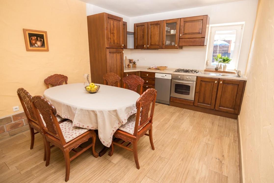 Kuća s bazenom Emanuela — Foto 4